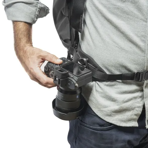 peakdesign_hipbelt_black-3.jpg