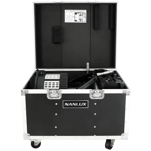 5_nanlux_flightcase_evoke1200.jpg