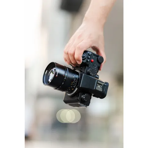 new_7artisans_75mm_1.4_9_lmount.jpg
