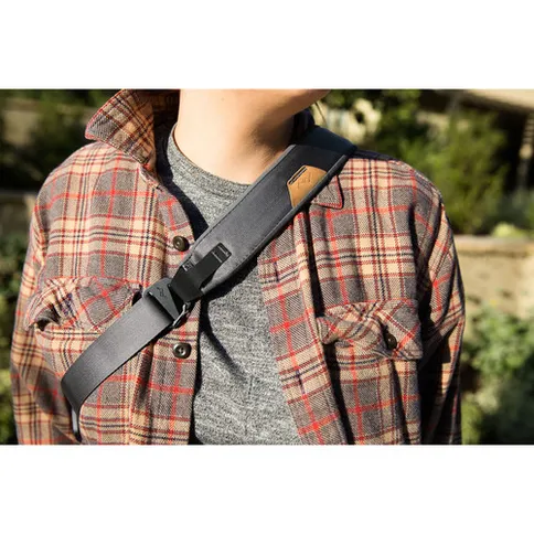 Peak_Design_Everyday_Sling_3L_v2_ash_10.jpg
