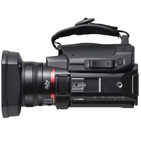 Panasonic-camcorder-HC-X1200-3.jpg