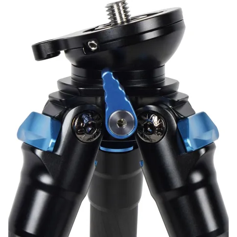 Sirui-C223L-Compact-Travel-Tripod-with-Leveling-Base_2.jpg