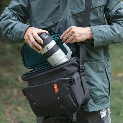PGYTech-OneMo-Sling-11L-Space-Black_5.jpg