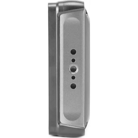 Viltrox-DC-A1-7-Super-Bright-Monitor_3.jpg