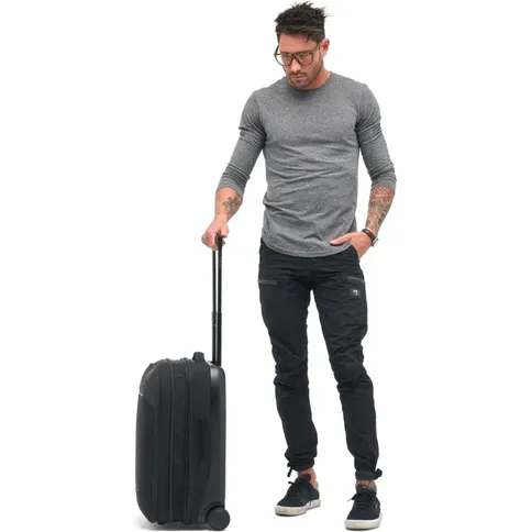 Gomatic-Navigator-Carry-On-37L_6.jpg