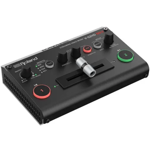 roland-v-02hd-streaming-1.jpg
