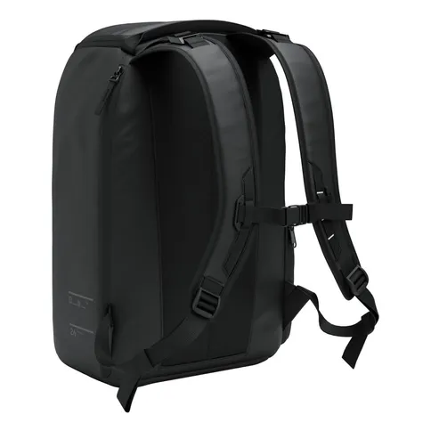 Ramverk_Backpack_26L_BlackOut_4.jpg
