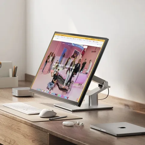 Alogic-Clarity-32-6K-UHD-Touchscreen-monitor_4.jpg