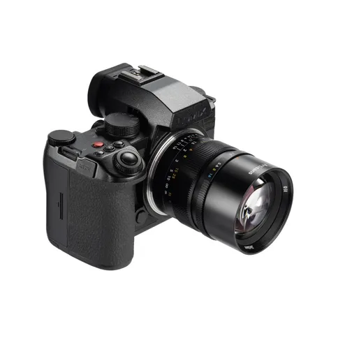 new_7artisans_75mm_1.4_6_lmount.jpg