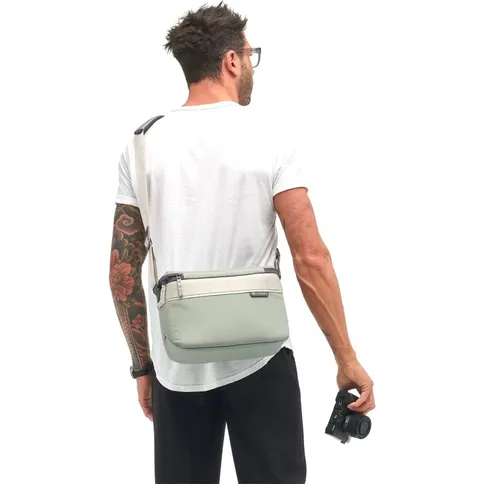 Gomatic-Luma-Camera-Sling-12L-sage-green_7.jpg
