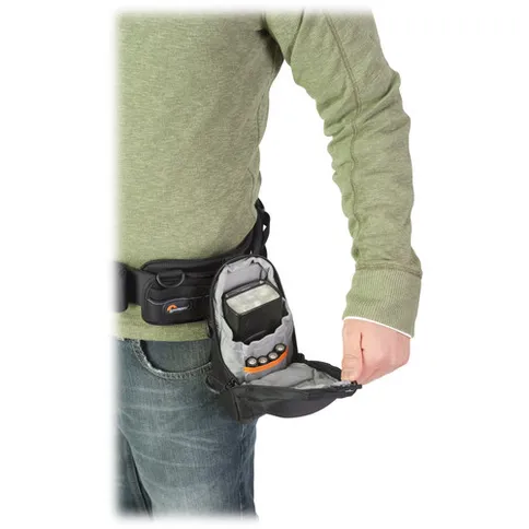 lowepro-sf-quick-flex-pouch-55-aw-07-aan-riem-open.jpg