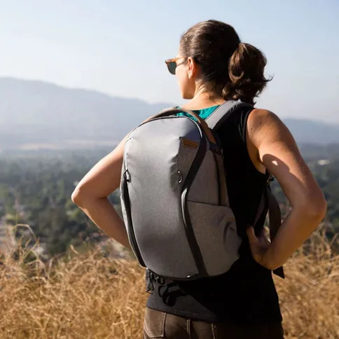 Peak-Design-Everyday-backpack-Zip-20L-V3-ash_7.jpg