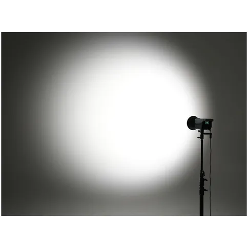 Nanlite-FC-120C-LED-RGBW-Spot-Light_2.jpg