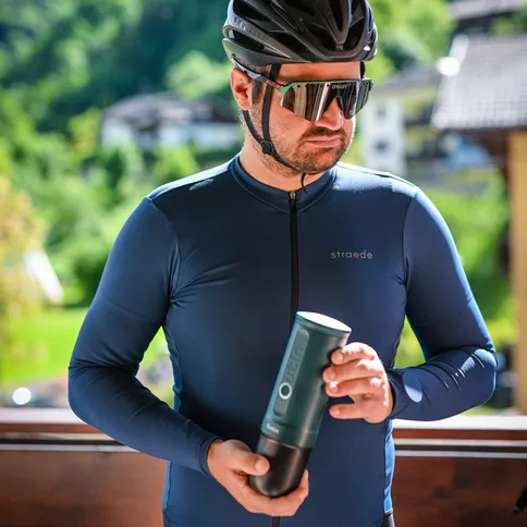 OutIn-Nano-Portable-Electric-Espresso-Machine-Teal_6.jpg
