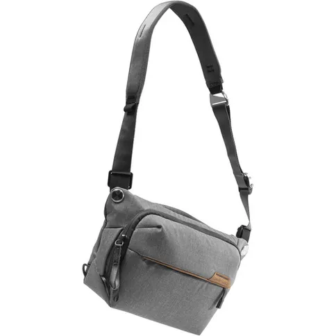 Peak_Design_Everyday_Sling_3L_v2_ash_02.jpg