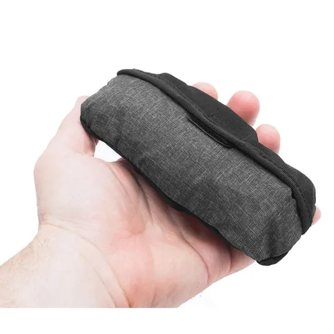 Peak-Design-Shoe-Pouch-V2-charcoal_4.jpg
