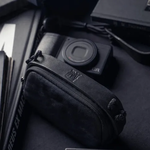 Wotancraft-Portable-Pouch-size-S-black-leather_3.jpg