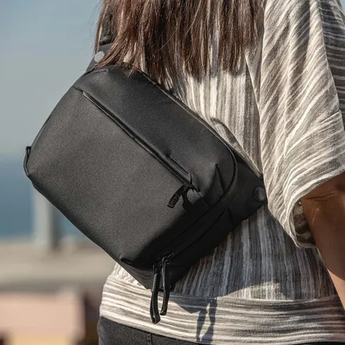 Peak-Design-Everyday-sling-6L-V3-black_6.jpg