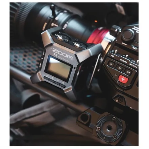 zoom-field-recorder-f3-2.jpg