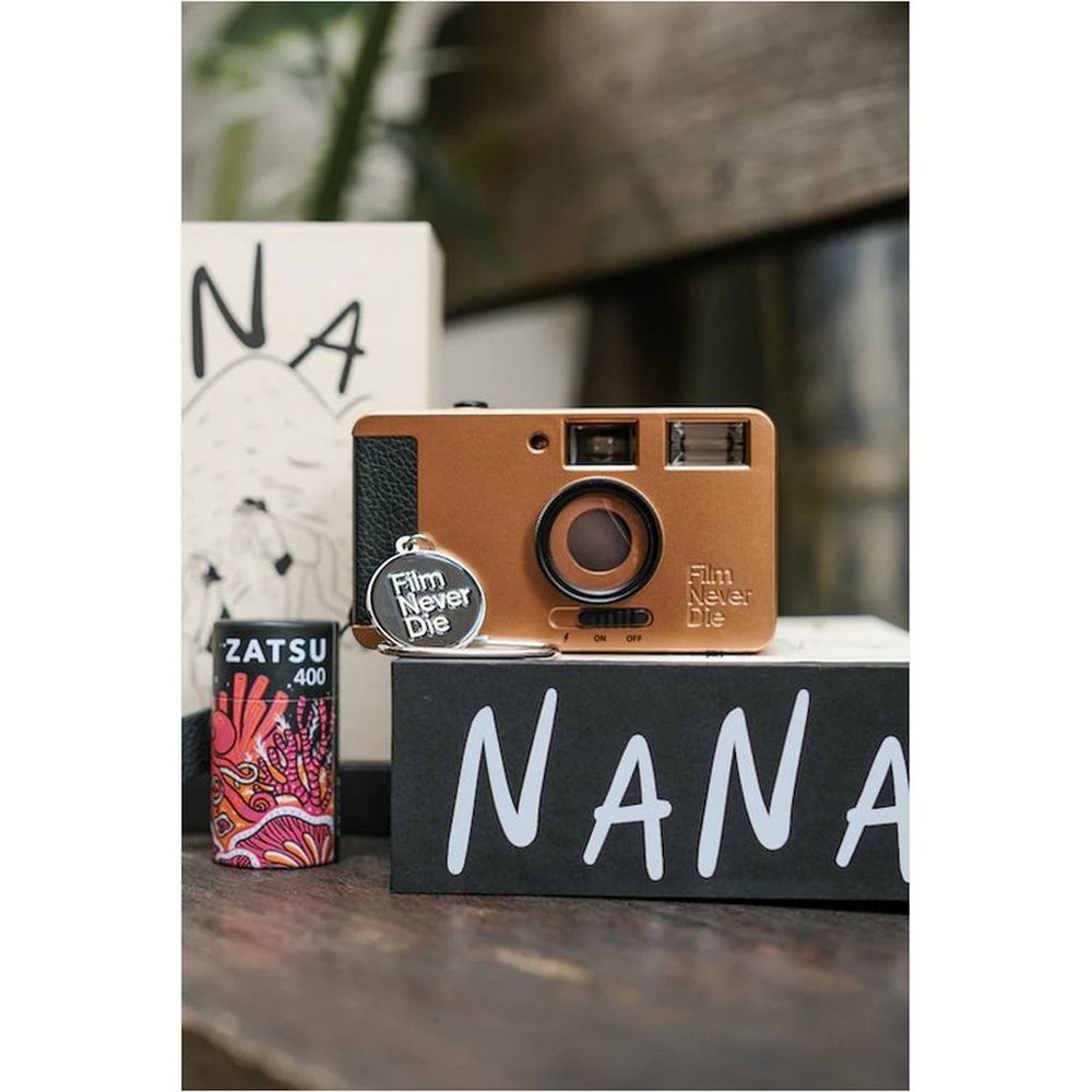 Film Never Die Nana Appareil photo 35 mm à bout portant